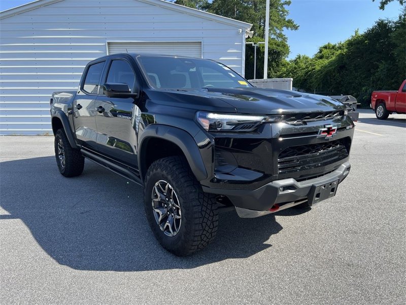 Certified 2024 Chevrolet Colorado ZR2 w/ ZR2 Convenience Package III image 1