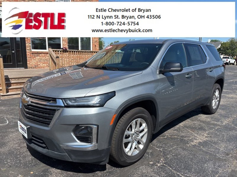 Used 2023 Chevrolet Traverse LS image 1