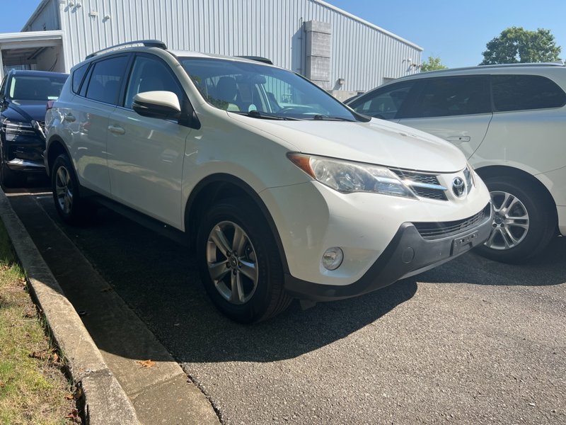 Used 2015 Toyota RAV4 XLE image 1