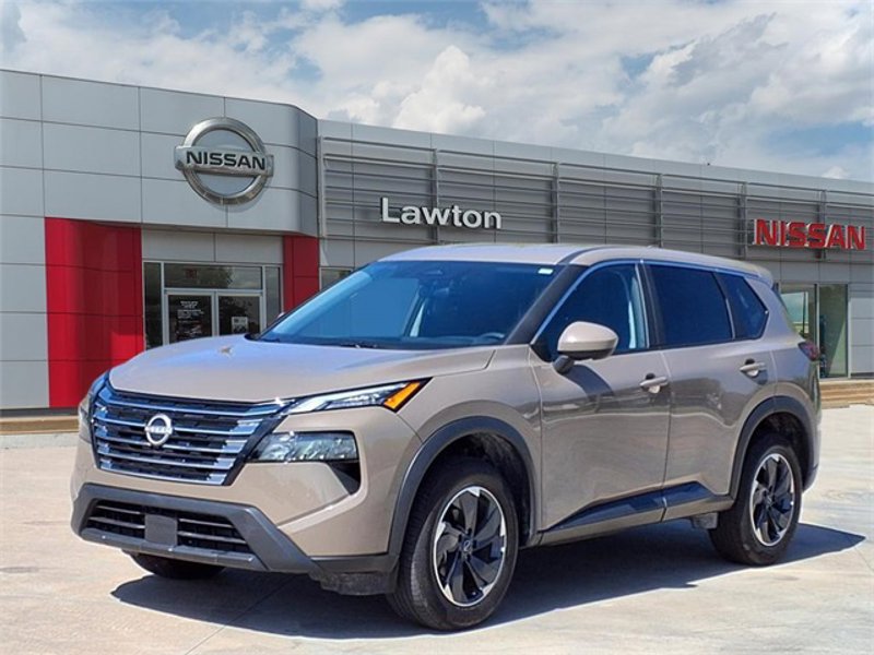 Certified 2025 Nissan Rogue SV image 1