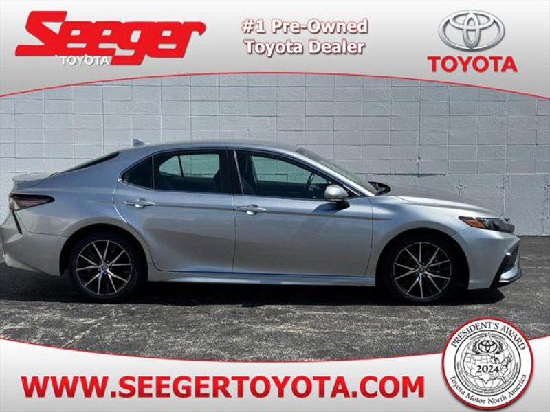 Certified 2023 Toyota Camry SE image 1