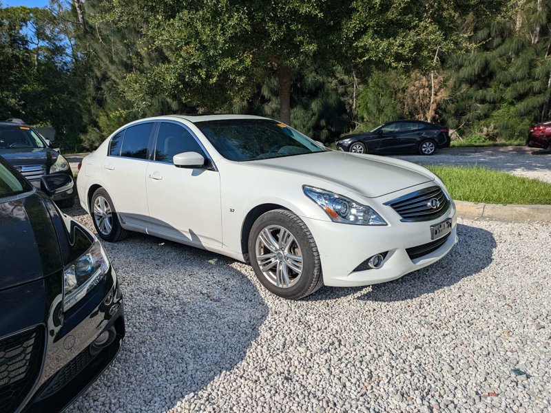 Used 2015 INFINITI Q40 AWD image 1