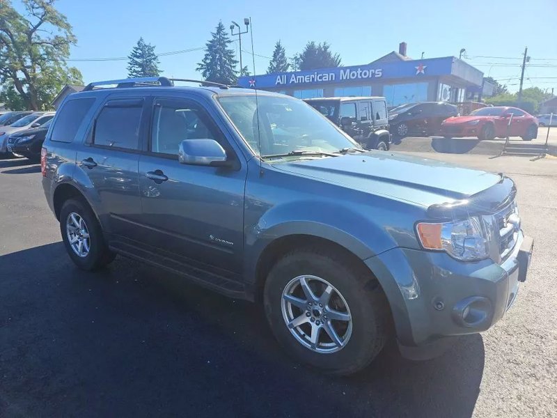 Used 2010 Ford Escape Limited image 1