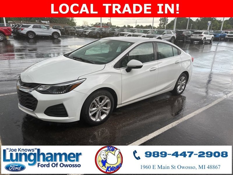Used 2019 Chevrolet Cruze LT image 1