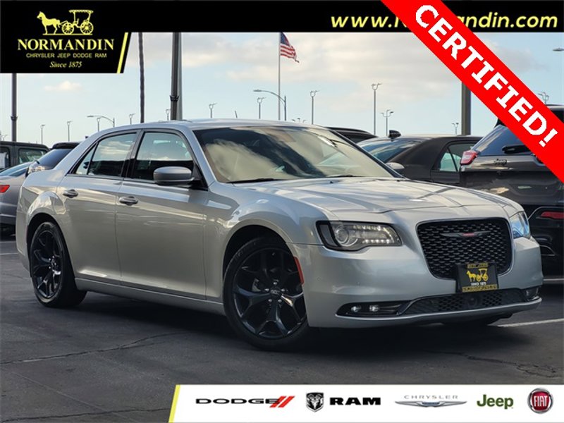 Certified 2022 Chrysler 300 S w/ Comfort Group image 1