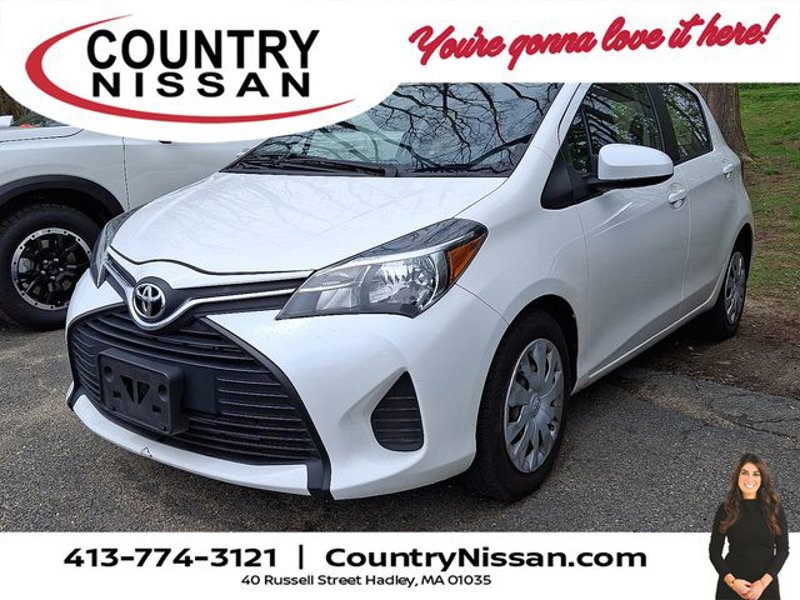 Used 2017 Toyota Yaris L image 1