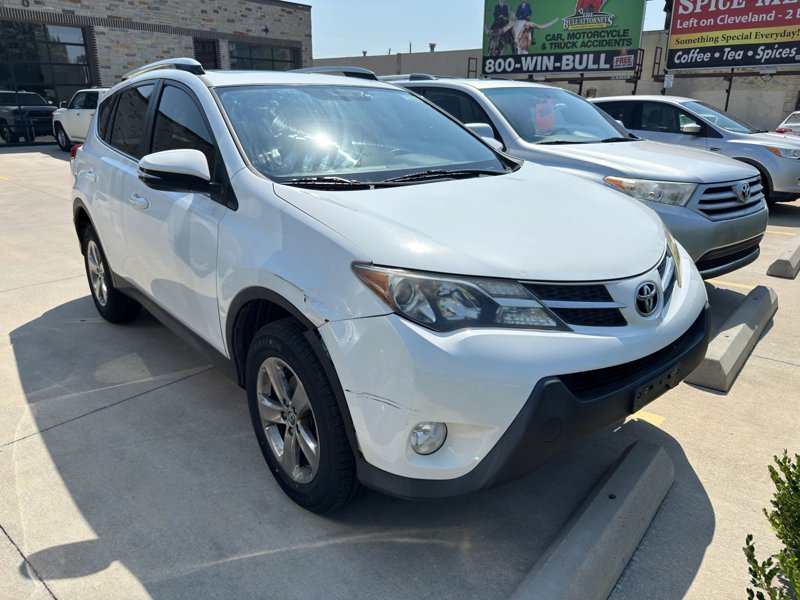 Used 2015 Toyota RAV4 XLE image 1