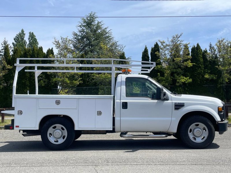 Used 2008 Ford F350 XL image 1