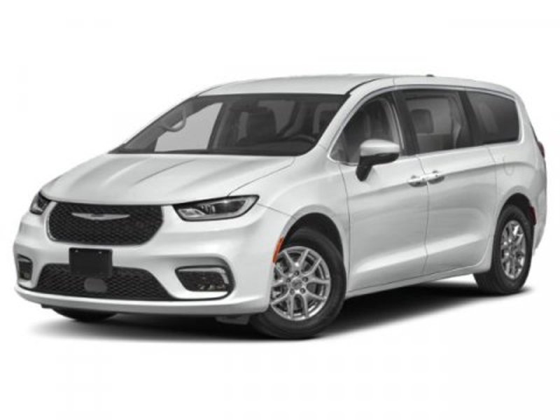 Used 2023 Chrysler Pacifica Limited image 1