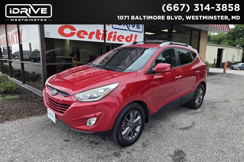 Used 2015 Hyundai Tucson SE image 1
