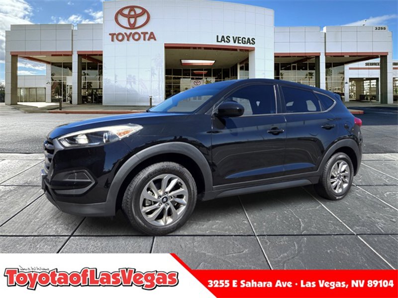 Used 2017 Hyundai Tucson SE image 1