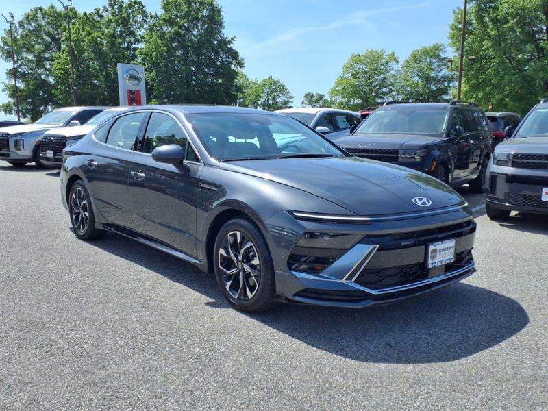 Certified 2024 Hyundai Sonata SEL image 1