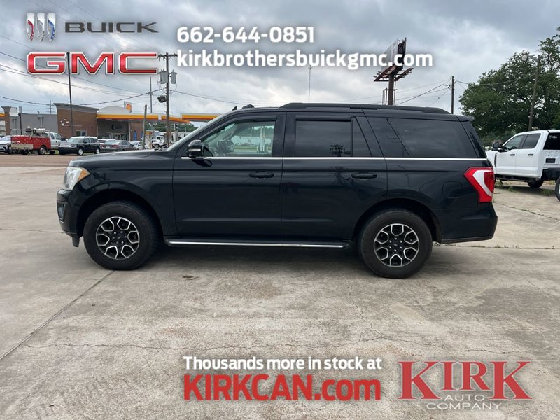Used 2018 Ford Expedition XLT w/ Equipment Group 202A image 1