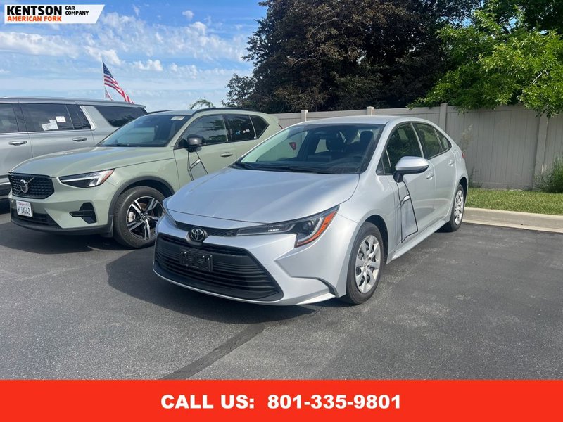 Used 2023 Toyota Corolla LE image 1