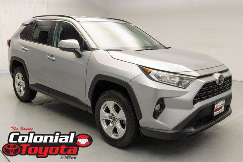 Certified 2020 Toyota RAV4 XLE image 1