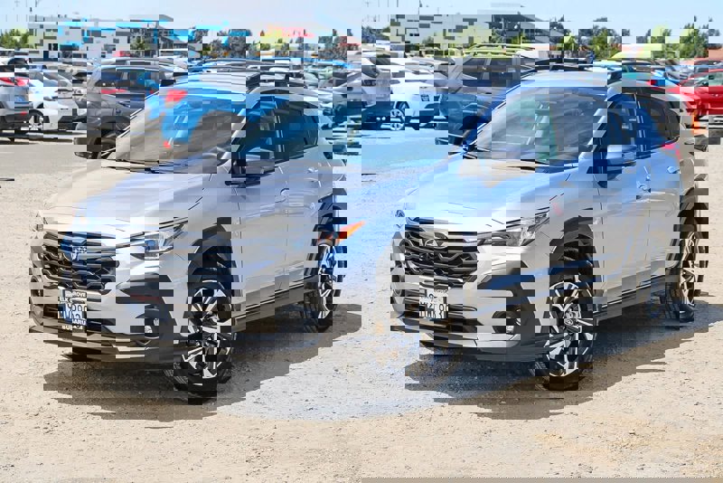Certified 2024 Subaru Crosstrek 2.0i Premium image 1