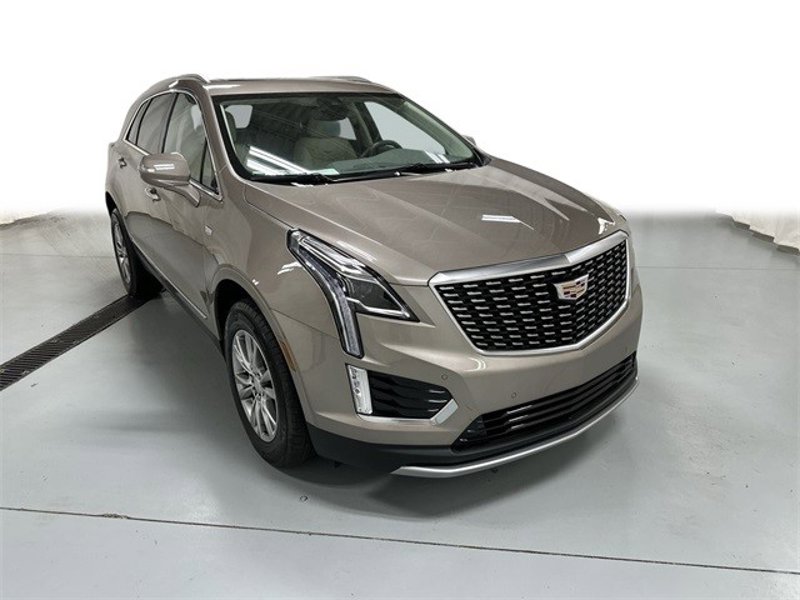 Certified 2022 Cadillac XT5 Premium Luxury w/ LPO, Floor Liner Package image 1
