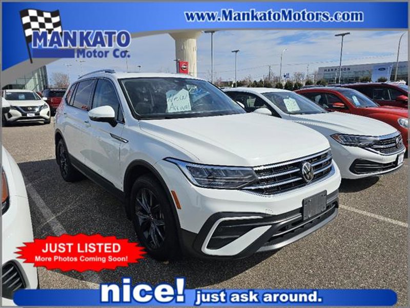 Certified 2022 Volkswagen Tiguan SE w/ Panoramic Sunroof Package image 1