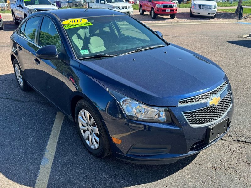 Used 2011 Chevrolet Cruze LT image 1
