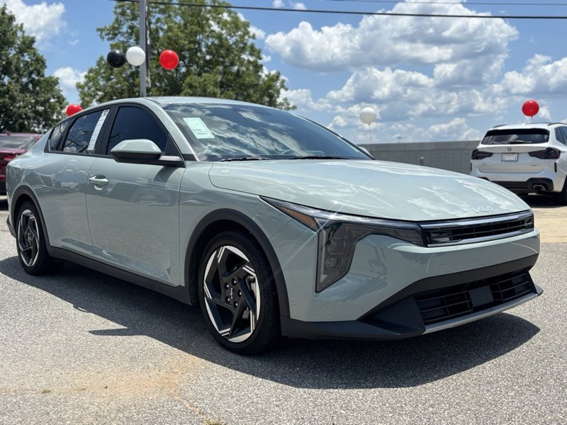 Certified 2025 Kia K4 EX image 1