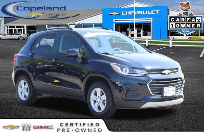 Certified 2022 Chevrolet Trax LT w/ LT Convenience Package image 1