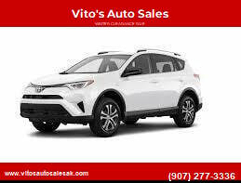 Used 2016 Toyota RAV4 LE image 1