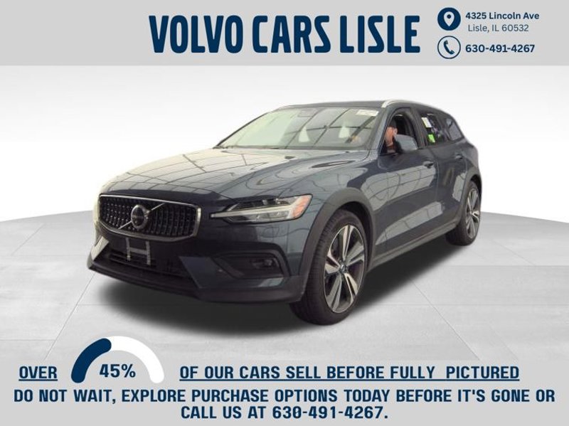 Certified 2025 Volvo V60 B5 Cross Country Plus image 1