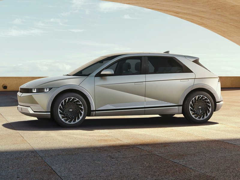 Certified 2023 Hyundai Ioniq 5 SEL w/ Cargo Package image 1