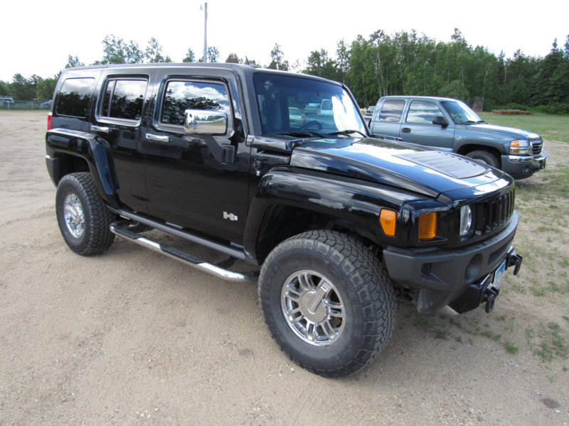 Used 2008 HUMMER H3 Alpha image 1