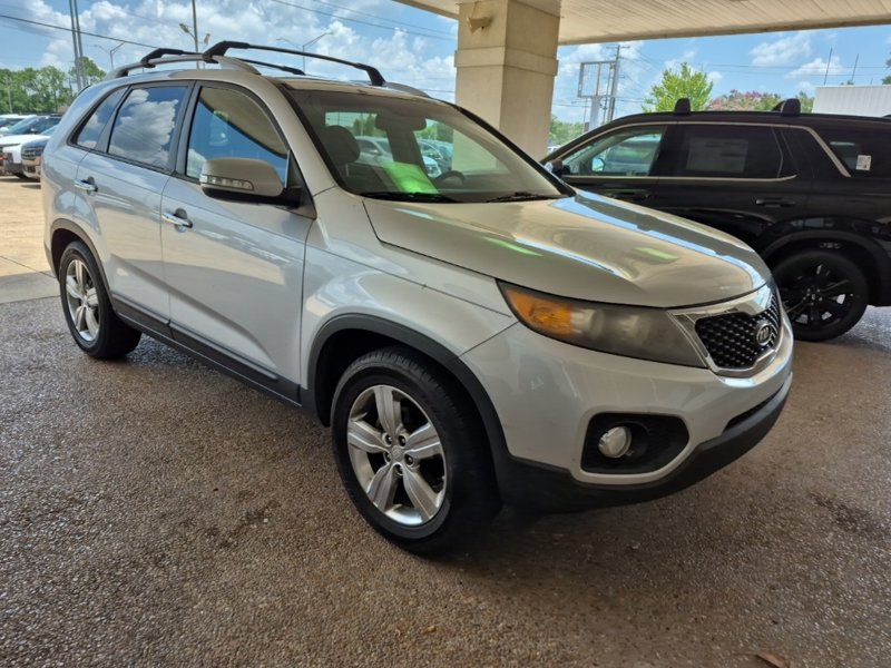Used 2012 Kia Sorento EX w/ EX V6 Premium Pkg image 1