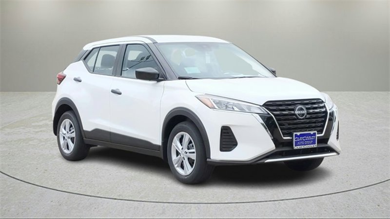 Certified 2024 Nissan Kicks S image 1