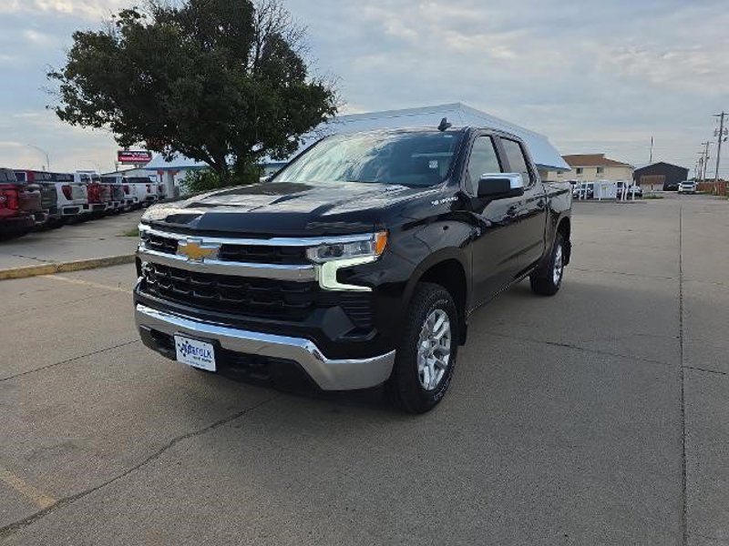 Certified 2025 Chevrolet Silverado 1500 LT image 1