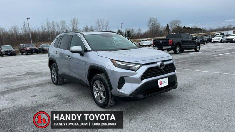 Certified 2022 Toyota RAV4 XLE image 1