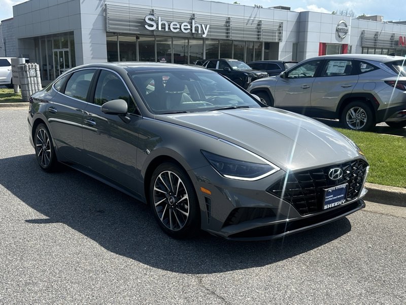 Certified 2021 Hyundai Sonata Limited w/ Cargo Package image 1