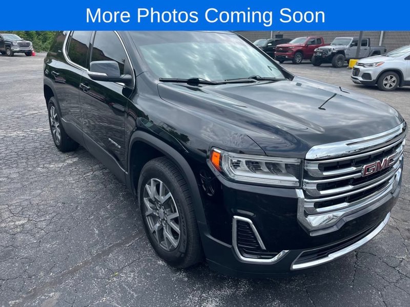 Used 2021 GMC Acadia SLE w/ LPO, Floor Liner Package image 1
