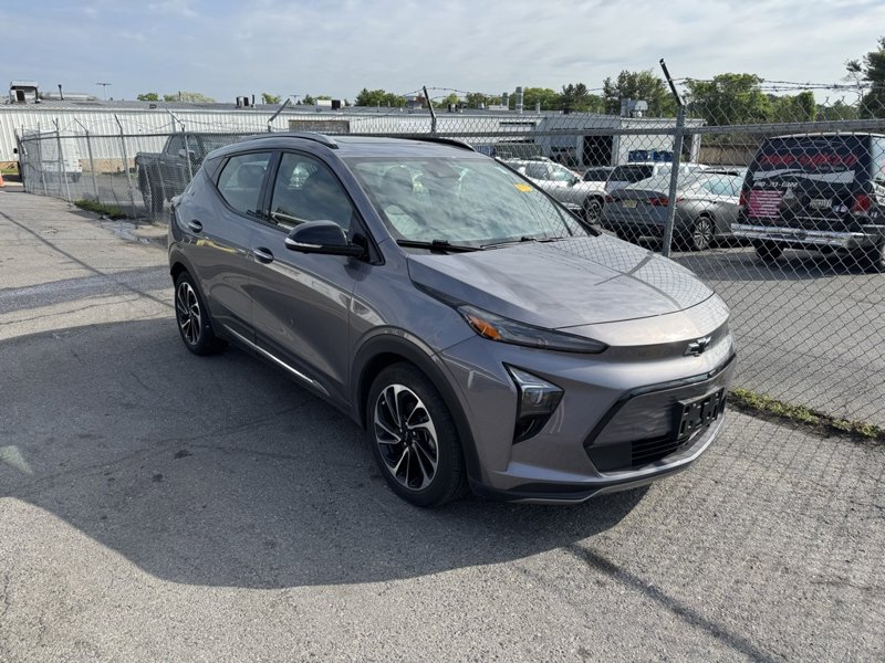 Used 2023 Chevrolet Bolt LT w/ Infotainment Package image 1