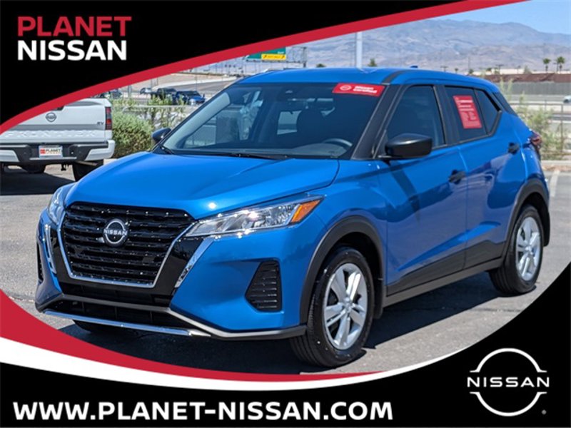 Certified 2025 Nissan Kicks Play S image 1