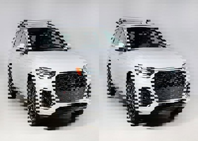 Certified 2025 Audi Q5 2.0T Premium Plus image 1