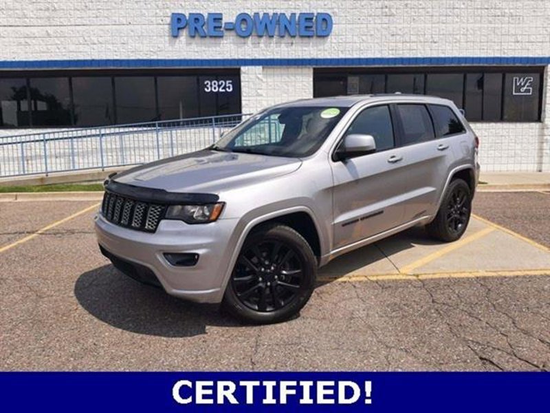 Used 2017 Jeep Grand Cherokee Altitude image 1