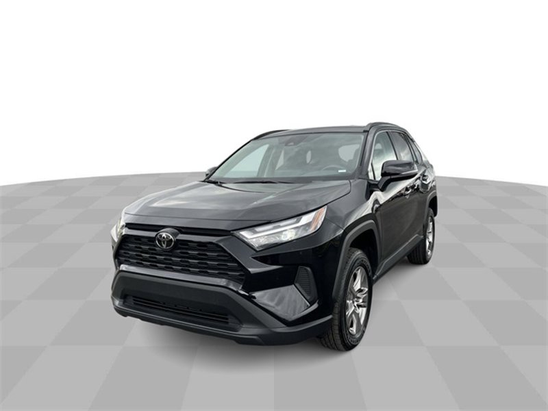 Used 2024 Toyota RAV4 XLE image 1