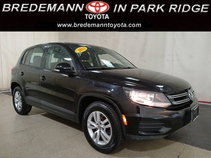 Used 2013 Volkswagen Tiguan S image 1