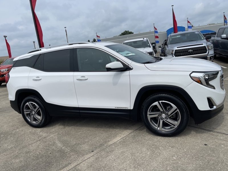 Certified 2020 GMC Terrain SLT image 1