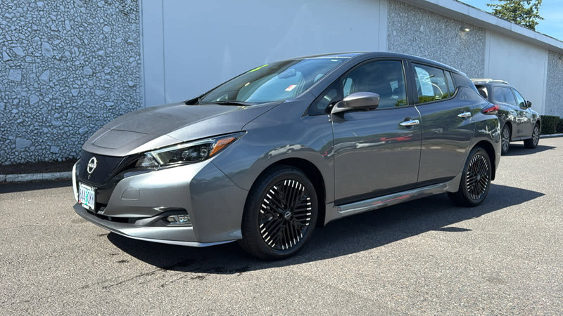 Certified 2025 Nissan Leaf SV Plus image 1