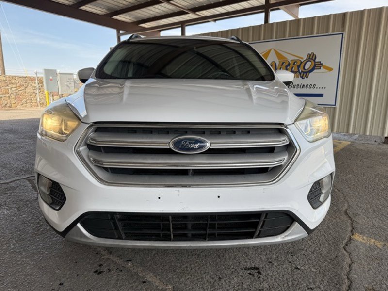 Used 2018 Ford Escape SEL image 1