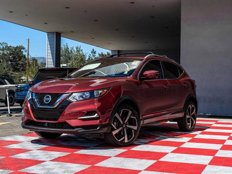 Certified 2020 Nissan Rogue Sport SL image 1
