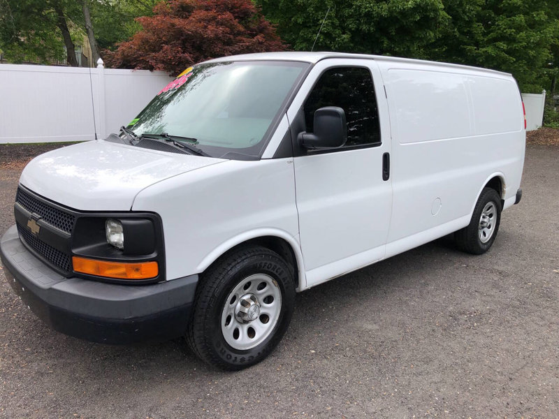 Used 2014 Chevrolet Express 1500 AWD image 1