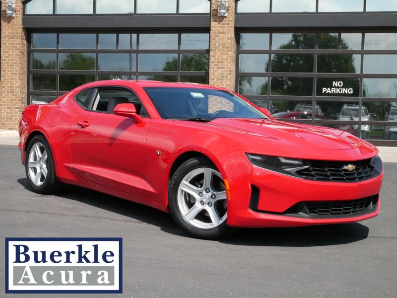 Used 2023 Chevrolet Camaro LT image 1