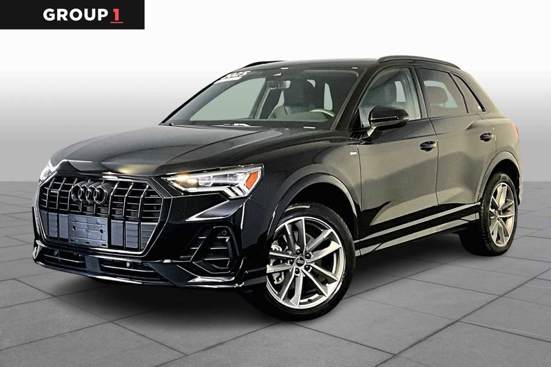 Certified 2025 Audi Q3 2.0T Premium w/ Convenience Package image 1