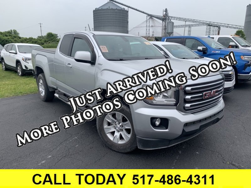Used 2015 GMC Canyon SLE image 1
