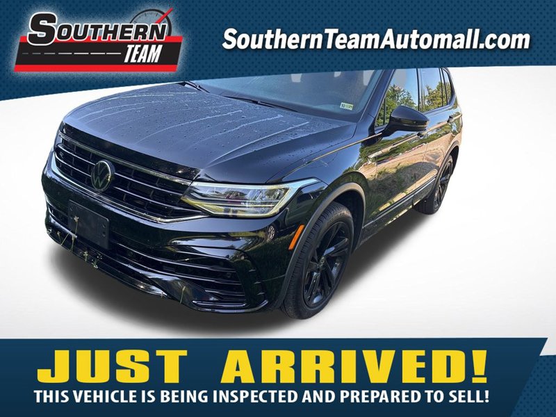 Used 2024 Volkswagen Tiguan SE R-Line image 1